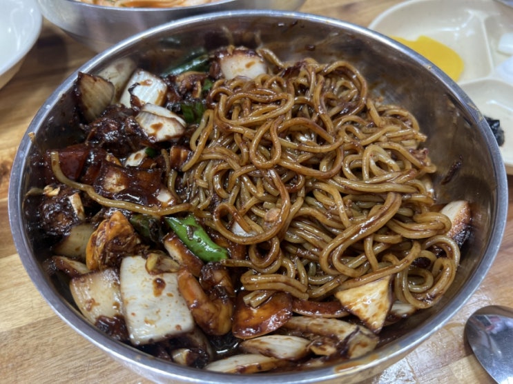  군산 지린성 고추짜장 맛집, 주차 이용정보