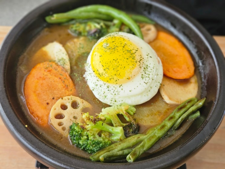  영도 카레 함박스테이크 선인장식당