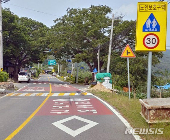 노인 1000만명 육박하는데…보호구역은 어린이보다 5배 적어 노인 1000만명 육박하는데…보호구역은 어린이보다 5배 적어