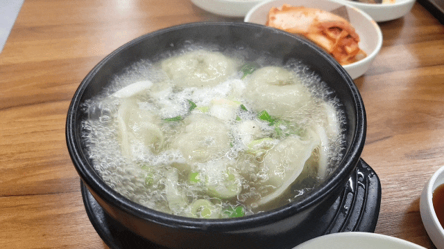  서초 만두탕 맛집 정원 내돈내산 후기