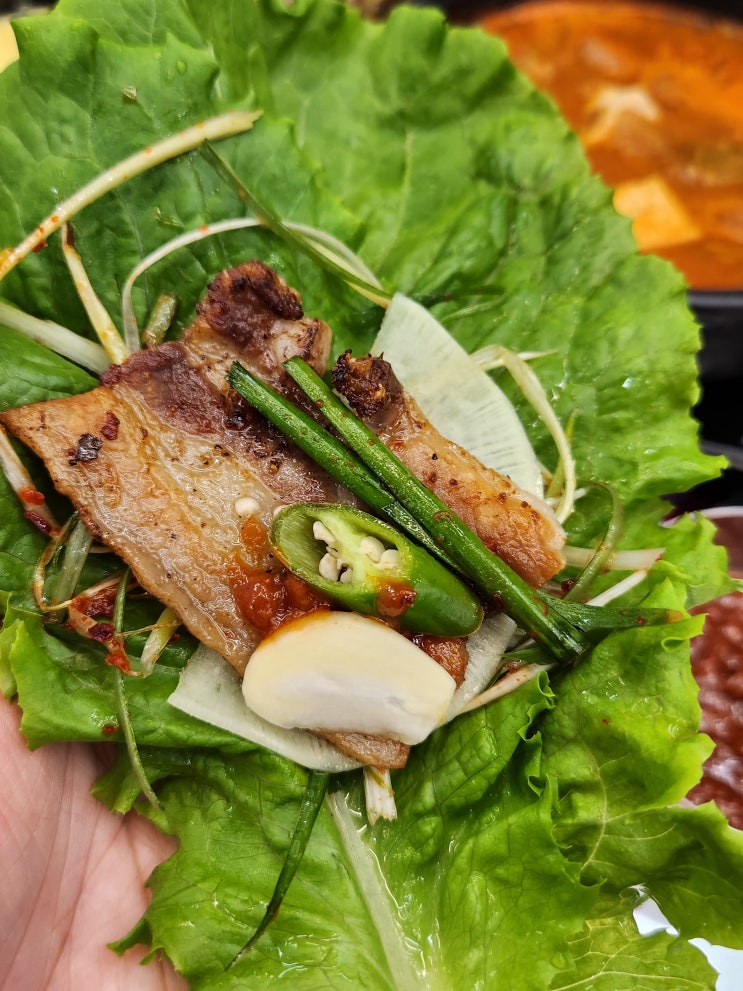  전주역맛집 [월드냉삼 우아점] 반찬 잘 나오는 우아동 고기집 추천