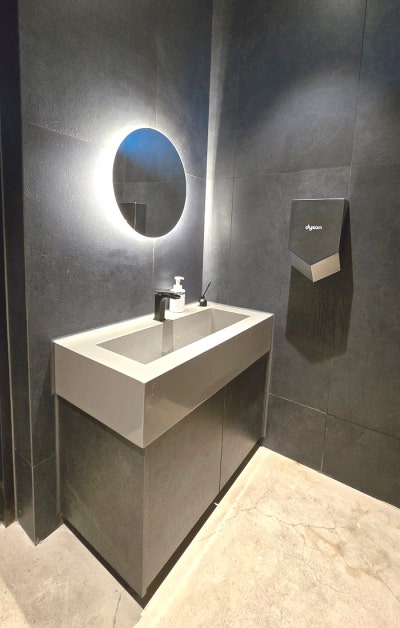 Lounge Ti Daejeon Restroom — photo 1