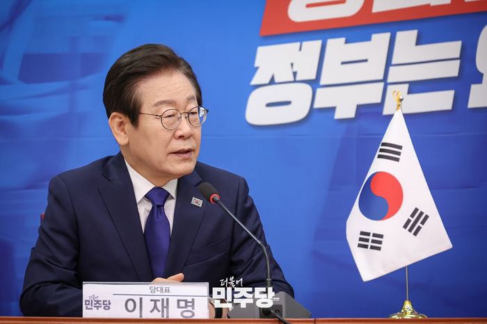이재명 "<b>부산 금정</b> 단일화 하자" vs <b>조국</b> "환영한다"...단일화... 