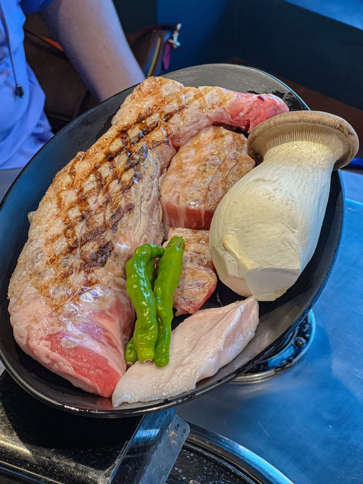  제주 협재 흑돼지 맛집 노을과 즐기는 별돈별 협재해변점