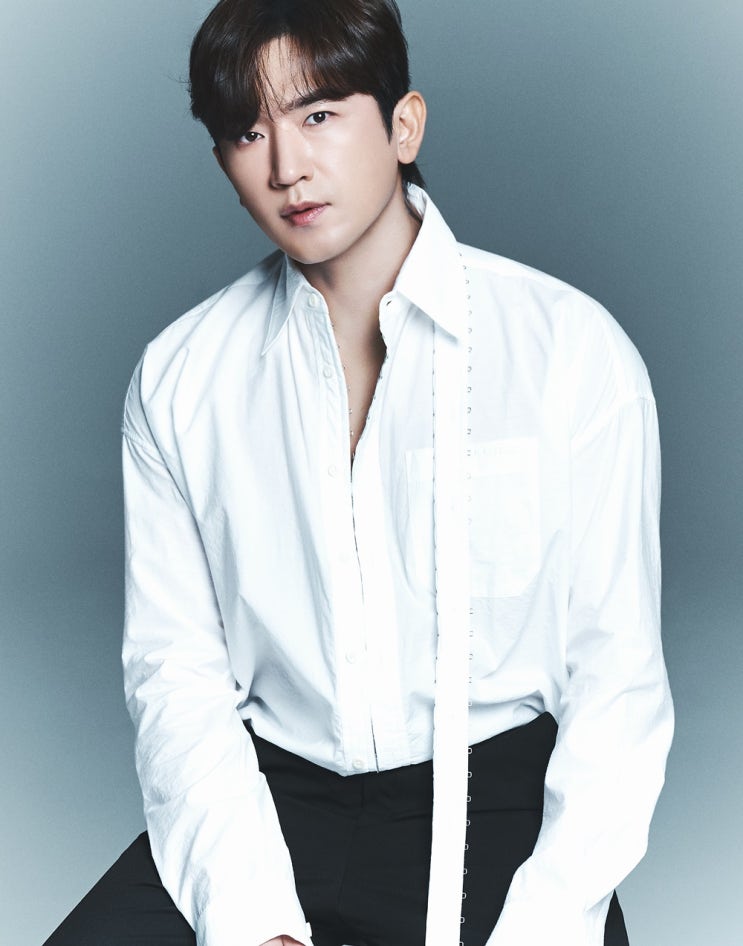 이민우 (M), <b>데뷔</b> 26년만에 첫... <b>연극</b> ‘<b>레미제라블</b>’ 프랑스... 