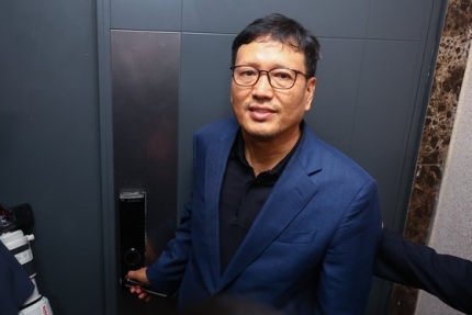 [속보] <b>검찰</b>, '<b>티메프</b> 사태' 구영배 큐텐 대표 <b>구속영장</b> 청구