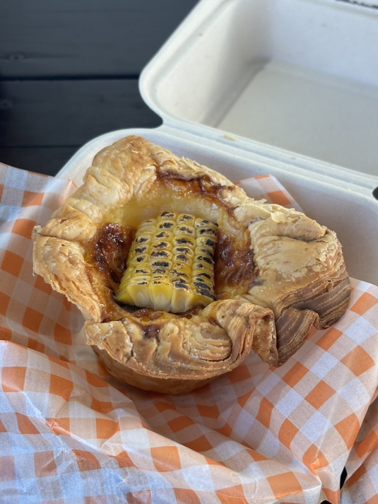  강릉 경포대 카페 초당 옥수수 타르트 디저트 맛집, 오버웨잇 강릉본점
