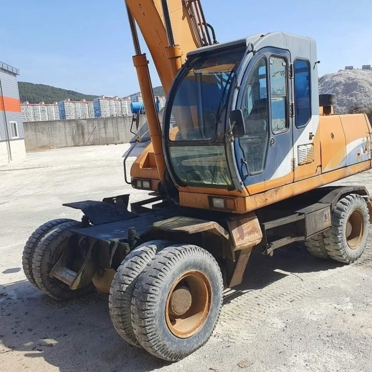삼성 MX202W 1997년식 2300만원 판매합니다. 삼성 MX202W 1997년식 2300만원 판매합니다.