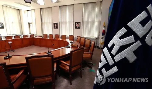 민주당 의총서 <b>금투세</b> 당론 “<b>지도부</b> <b>위임</b>”