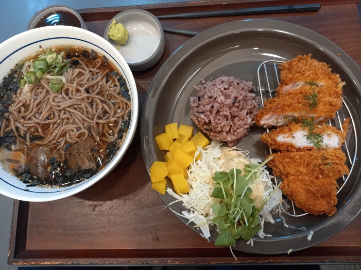[일상 포토덤프 - 맛집 소개] 구리시 에바돈카츠 수택점(돈카츠 맛집, 치즈 등심 치킨 돈카츠, 냉모밀 후기)