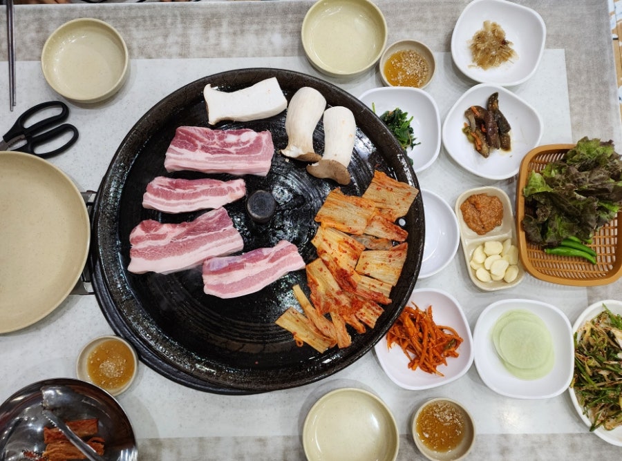 고향솥단지삼겹살 팔탄점 사진 3