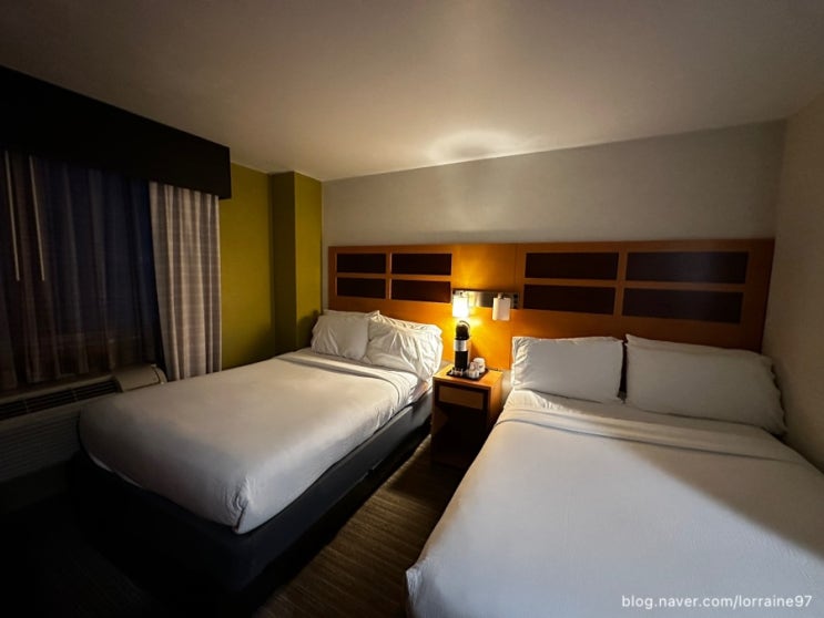  뉴욕 타임스퀘어 근처 가성비 호텔 - Holiday Inn Express Time Square (성수기 3인 50만원대 / 조식포함)