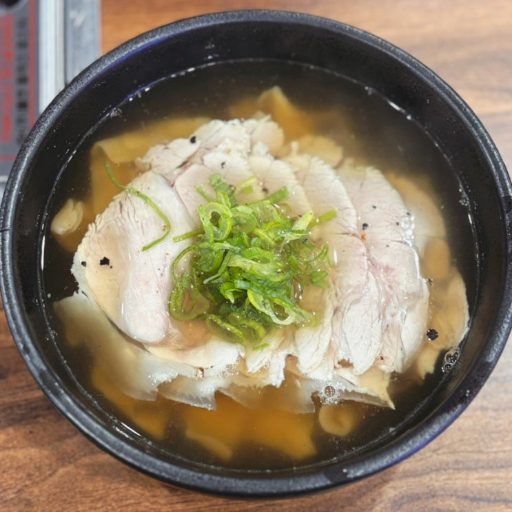  직장인 추천 가로수길점심맛집 대봉칼국수보쌈