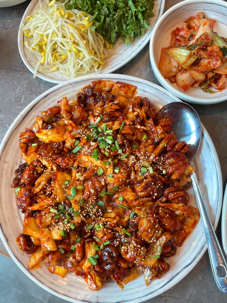  [시흥 물왕리] 매콤한 쭈꾸미+바지락 칼국수 명동 더식당 물왕점