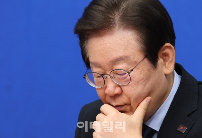 민주당, 이르면 11일 금투세 입장 발표…"정무적 판단만 남아" 민주당, 이르면 11일 금투세 입장 발표…"정무적 판단만 남아"