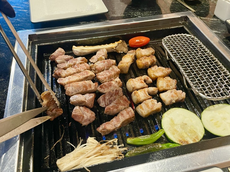  김포 <마장동김씨> 구래점 구워주는 고기집 삼겹살 목살 천겹살