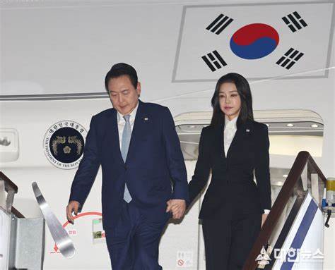 윤석열 <b>필리핀</b>-싱가포르, 윤 <b>대통령</b>, 동남아시아 외교 여정 시작... 