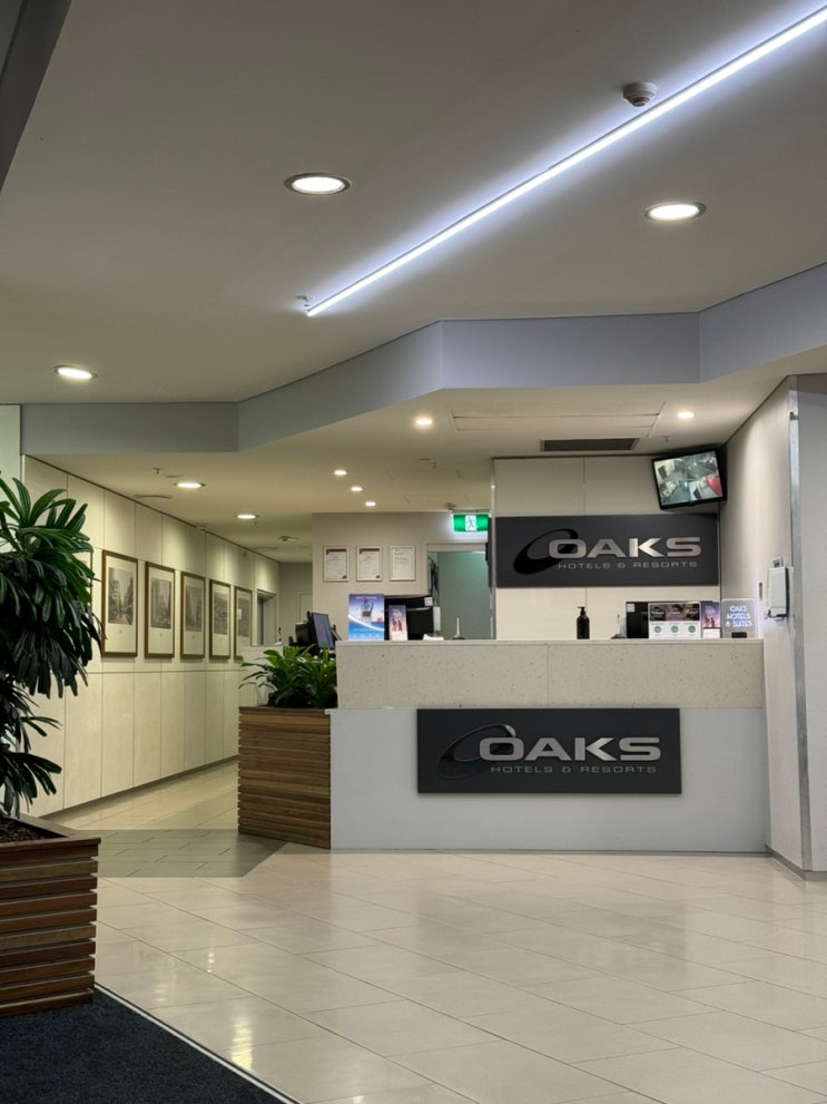  브리즈번 가족여행 호텔 추천 Oaks Brisbane Festival Suites