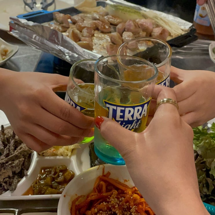  상록수 교대점: 특수부위와 레트로 감성의 맛집