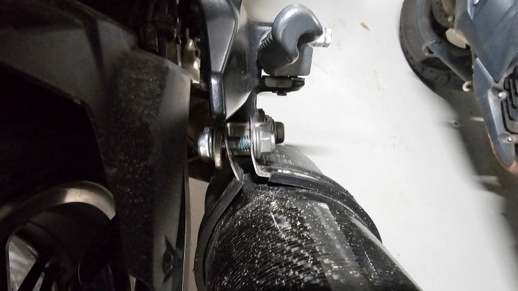  Z900RS 2019 - 머플러 위치 조정 1트