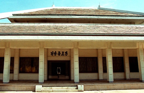  11. 금삿갓 평양방문기-옥류관, 주체탑, 대동강변