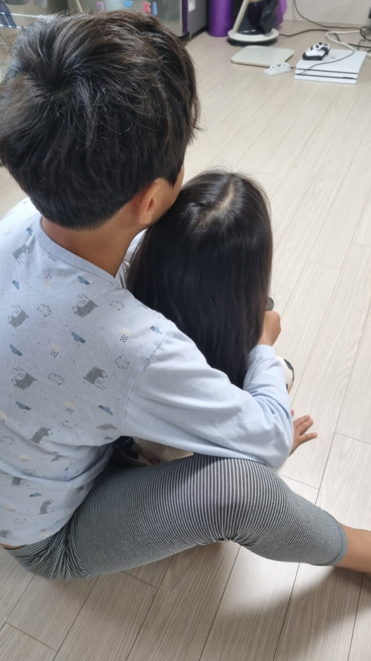  초등학생 오빠가 오토바이를(?) 제대로 타는 방법