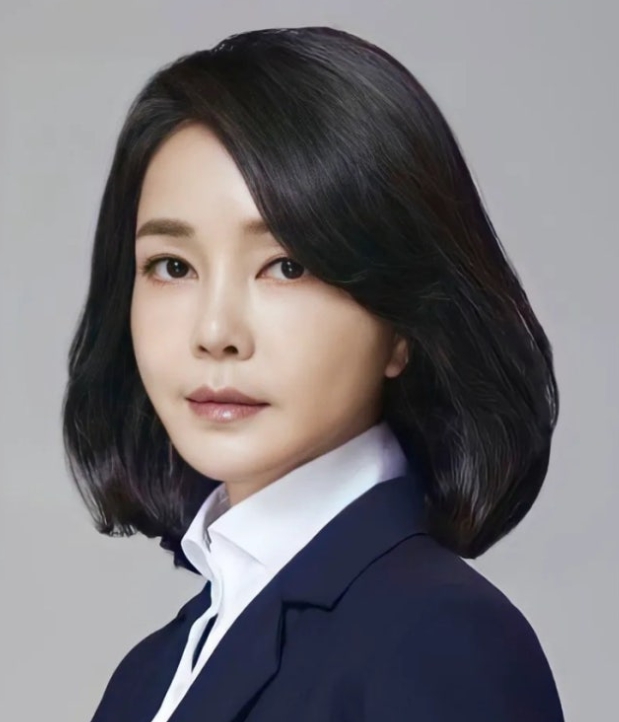 <b>김건희 여사</b> 사주~ 병신일주!!
