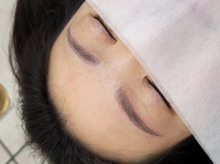  덥수룩한 눈썹,, 정리하기 어려울땐? 예쁘고 쉽게 할수있도록 눈썹틀을 잡아보세요