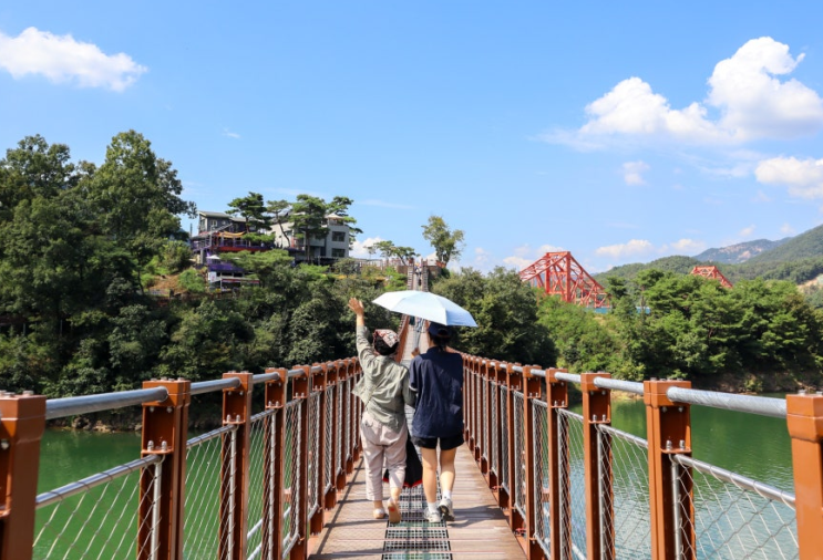 제천 여행지 청풍호 여행 옥순봉 출렁다리 유람선