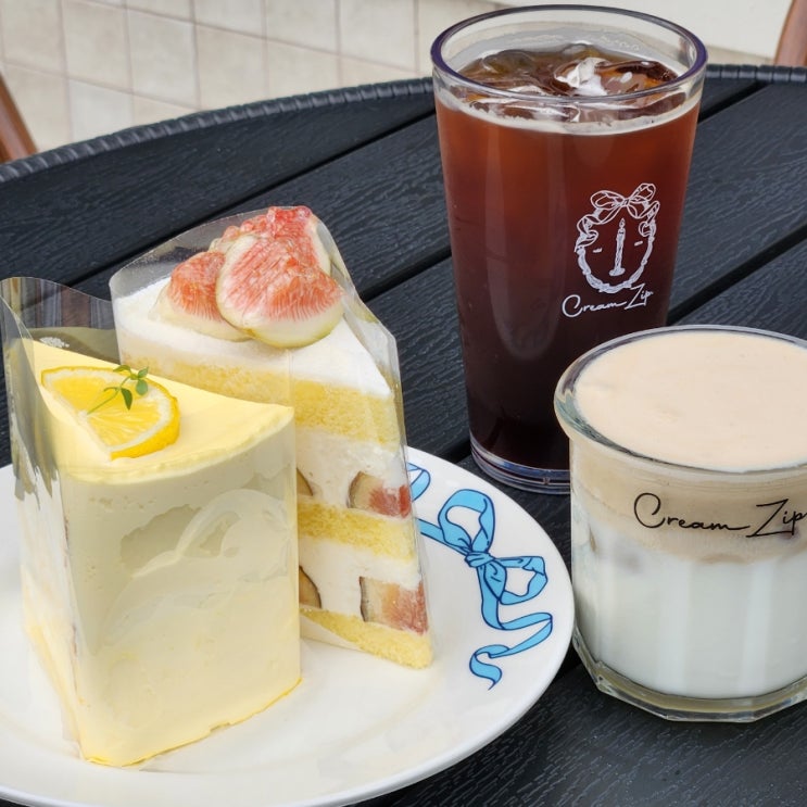  광주 디저트 맛집 수완지구 대형카페 크림집 빵순이 필수 코스 주차장 넓은 곳