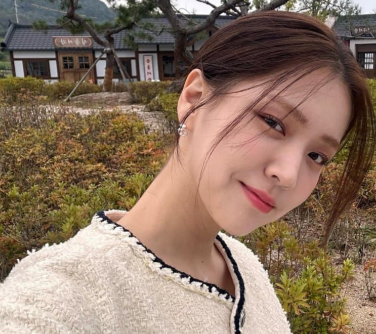  엄마친구아들 정모음 김지은 프로필 나이 키 연애관 종영소감