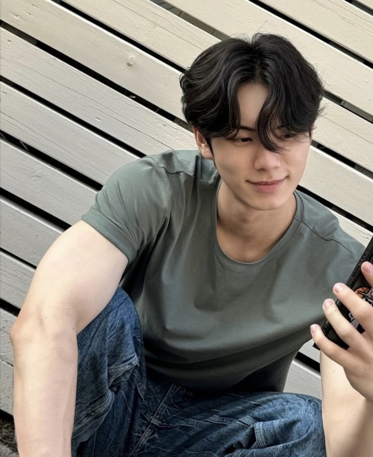  신사 미용실에서 만나보는 훈훈한 남친머리, 가르마 애즈펌