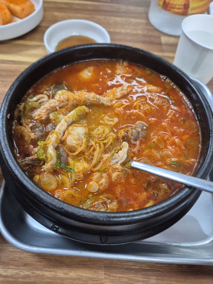  [송파구 신천동] 장미시장국밥 (기름진 한우 국밥이 선사하는 포만감 / 야키토리왕의 새로운 브랜드)