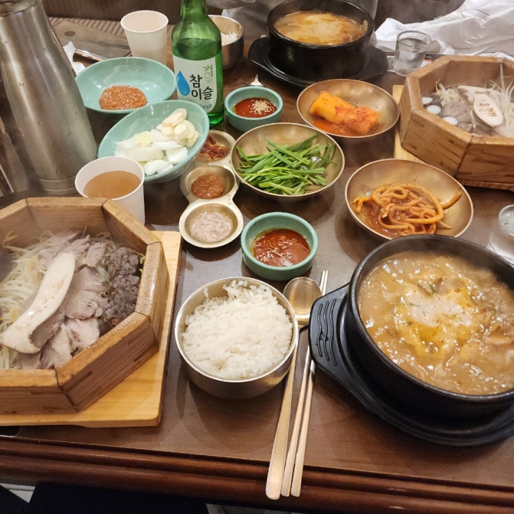  서울 석촌호수 맛집, 순대국밥/ 편백찜이 맛있었던 청와옥 석촌호수직영점