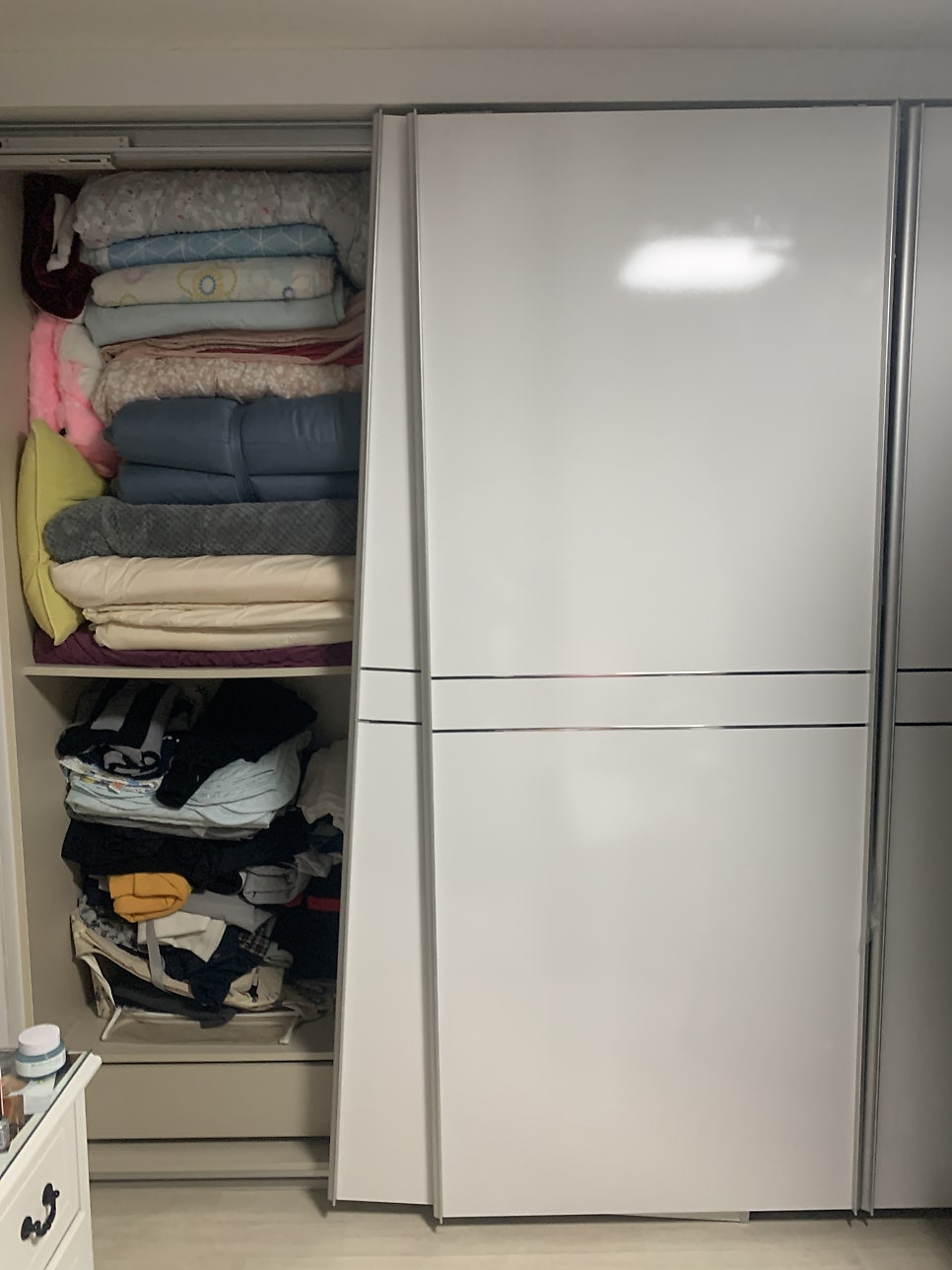 붙박이장슬라이딩도어 레일바퀴 깨진 롤러 수리