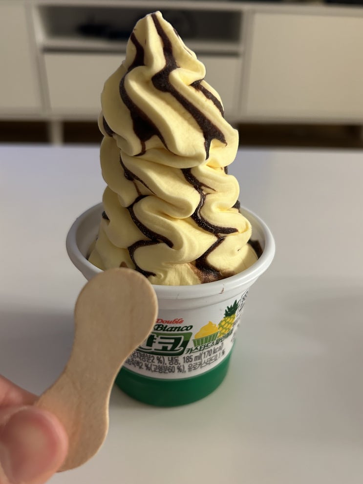  GS25에서 발견한 신상 아이스크림 <더블비얀코 카스타드 파인애플맛> 리뷰