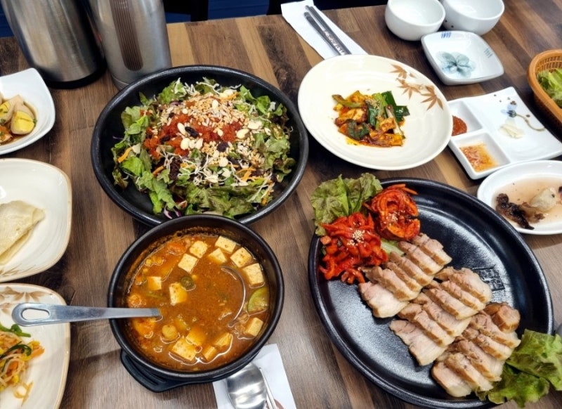 서산 먹자골맛집 서산보쌈족발 점심특선