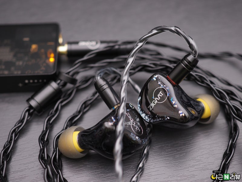 極美品 ZiiGaat×Jay’s Audio ESTRELLA Ziigaat x Jays Audio Estrella 리뷰 : r/headphones