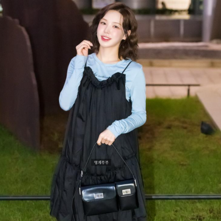  레드벨벳 웬디 청순한 가을여자 스타일링 가방 어떤거?