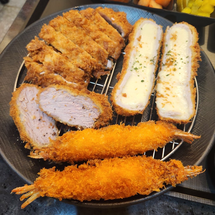  깔끔하게 먹기 좋은 방이동돈까스 '백년카츠 방이점'