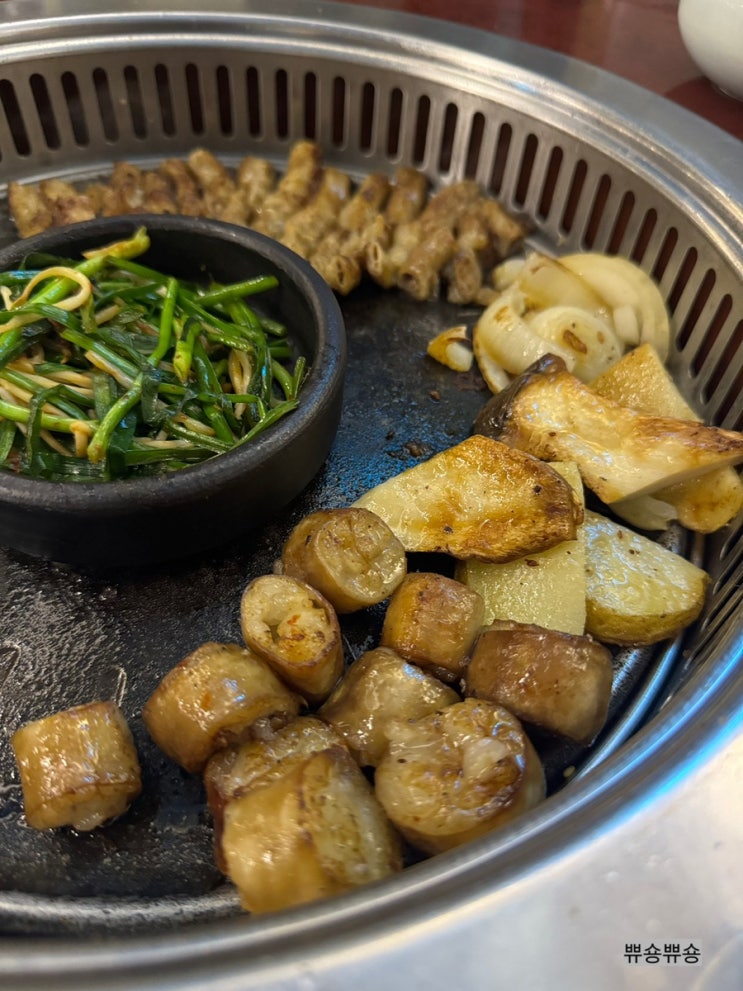  서울숲 데이트 추천 힙한 소곱창 성수 맛집 소인수서울 본점