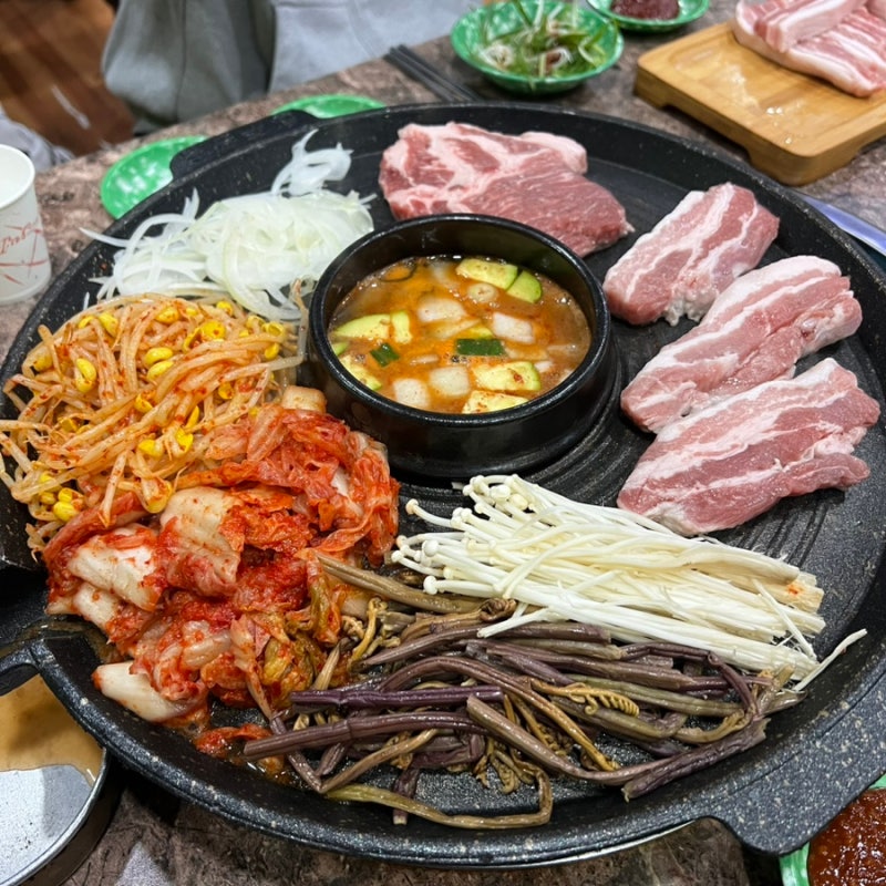 천안 두정동 삼겹살 무한리필 퀄리티 좋은 꽃돼지 삼겹살