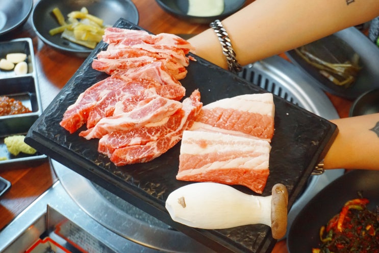  홍대 연남동 맛집 막창 삼겹살 전문 고기집 화청 연남본점