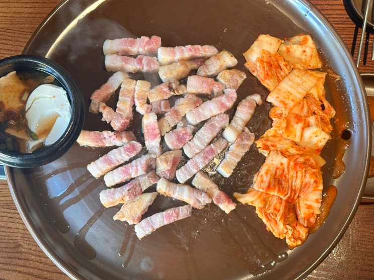  압구정 고기집 옹기집 | 로컬 삼겹살 맛집
