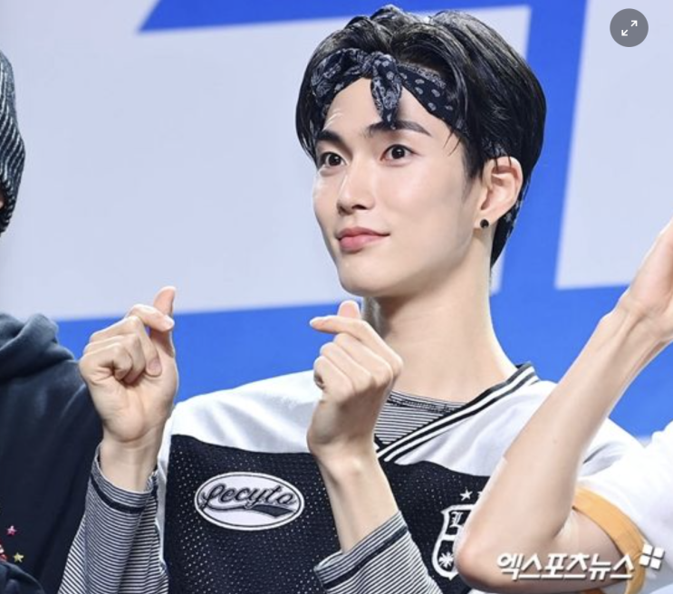 '<b>사생활</b> 논란' <b>라이즈</b> 승한, 복귀 앞둔 소감 "손 잡아준 <b>멤버들</b>... 