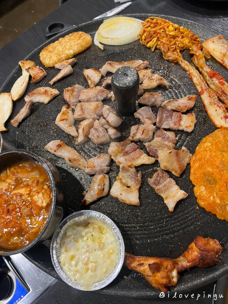  밑반찬이 끝없이 나오는 상암 맛집 한상가득왕솥뚜껑