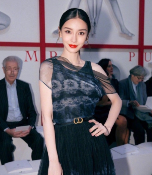  누구나 하나쯤은 소장해야할 디올 / 로에베 / 셀린느 / 샤넬 / 구찌 / 에르메스 / 여자 명품 인기벨트 브랜드 모음