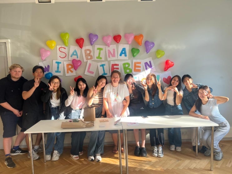 Our nights are more beautiful than your days :Leuphana Universität Lüneburg farewell) 독일 단기 어학연수 마지막