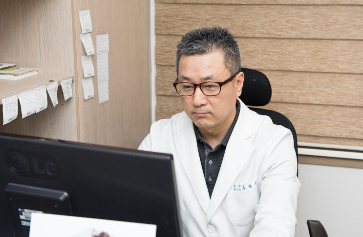  서울대입구점제거·점빼기, 부작용없이 안전하고 깨끗하게 잘하는 신원동인근피부과