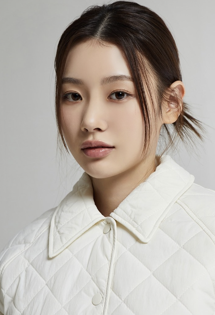  갑작스레 추워진 날씨에 저녁 데이트때 깔끔한 여친룩으로 입기 좋은 스파 브랜드 스파오 여성 퀼팅 경량 패딩 자켓 추천